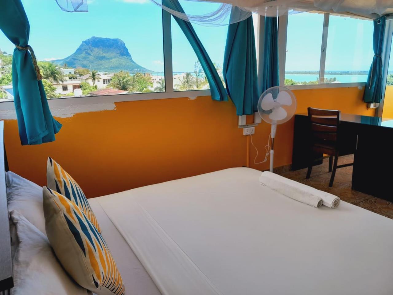 Surf House Hotel La Gaulette Bagian luar foto