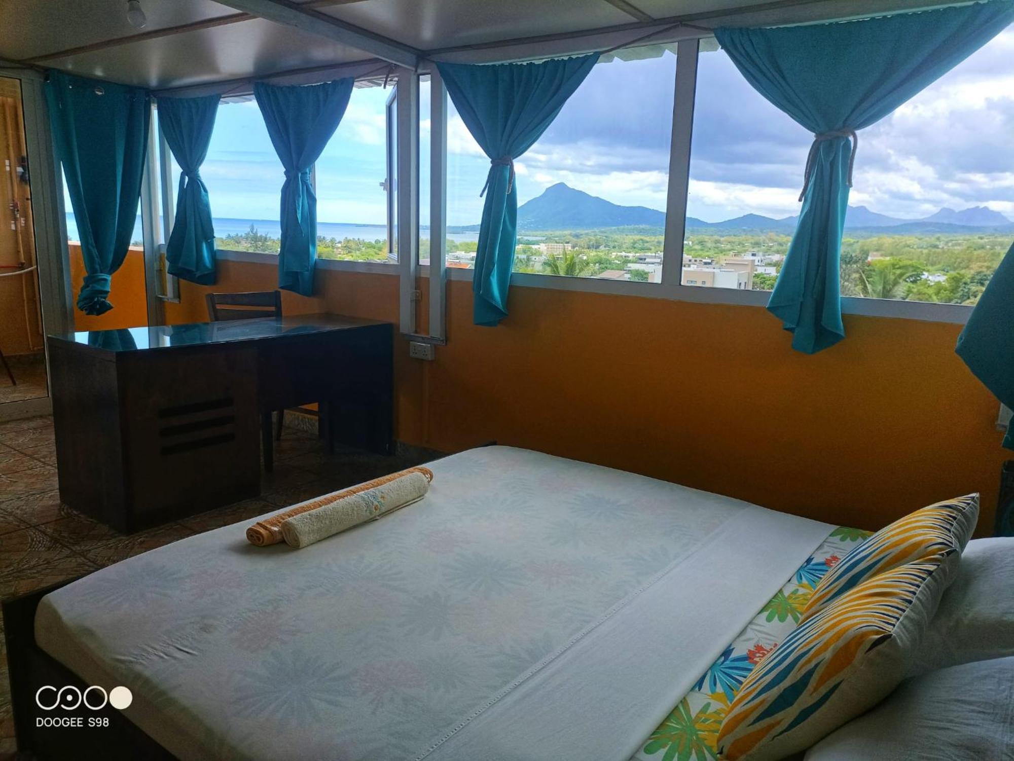 Surf House Hotel La Gaulette Bagian luar foto