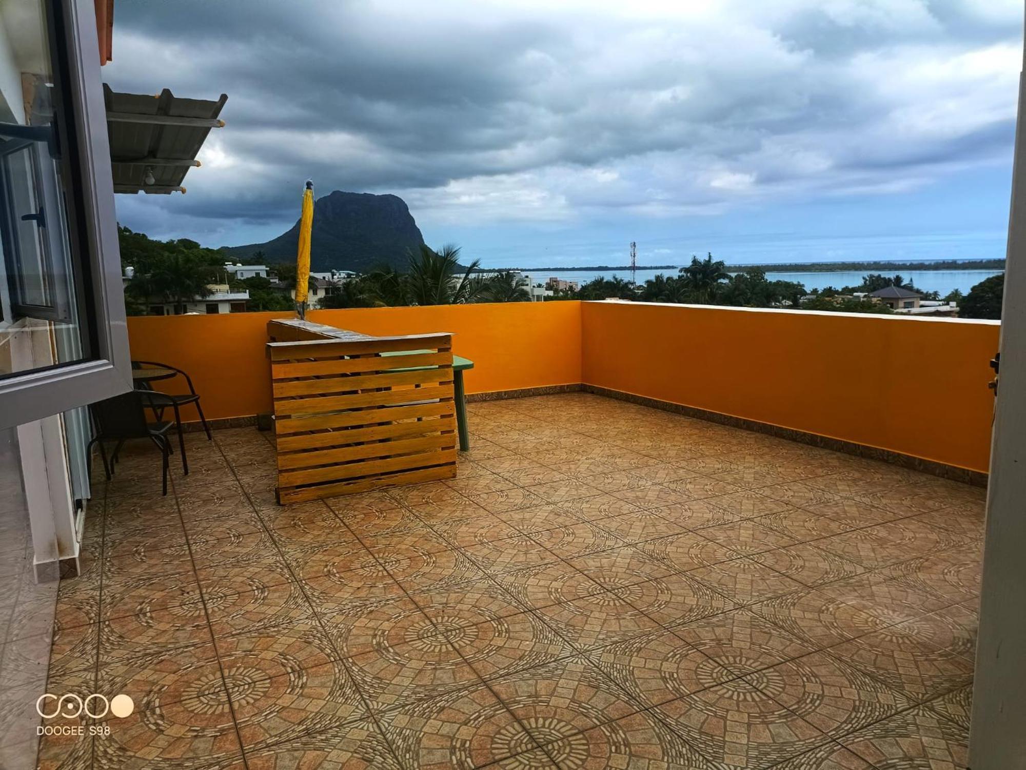 Surf House Hotel La Gaulette Bagian luar foto