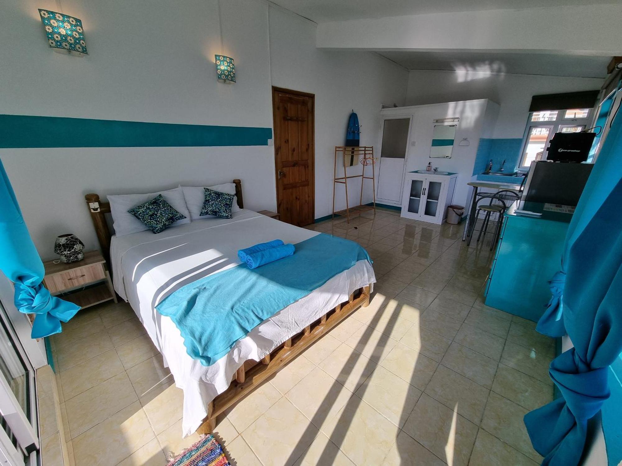 Surf House Hotel La Gaulette Bagian luar foto