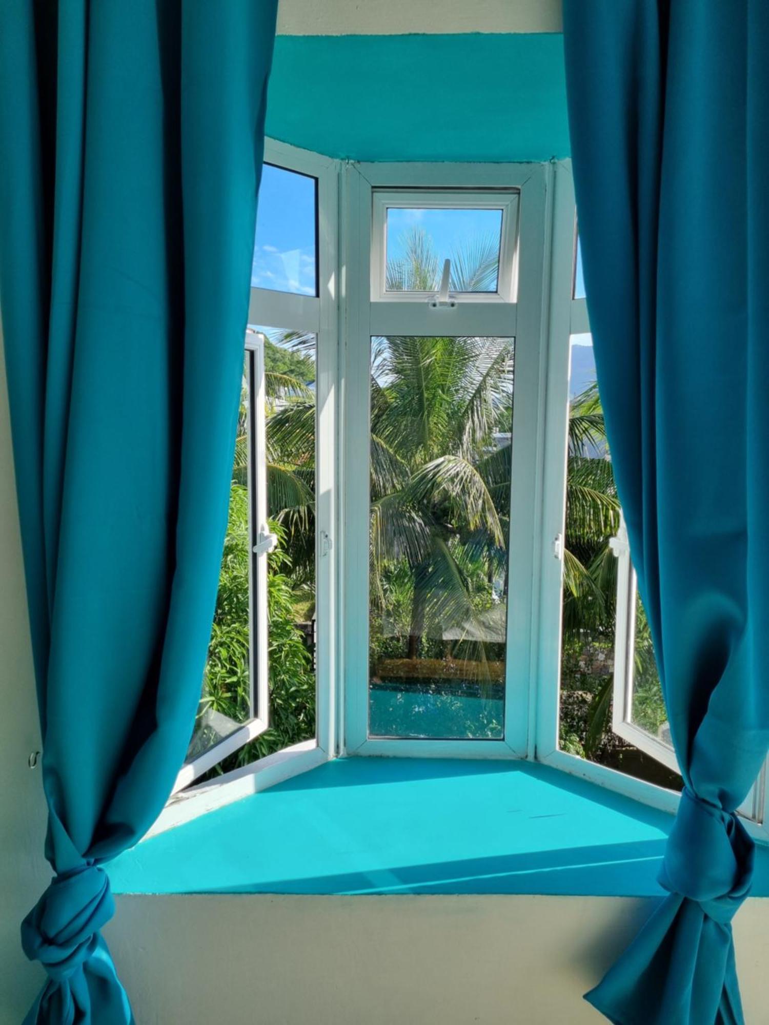 Surf House Hotel La Gaulette Ruang foto