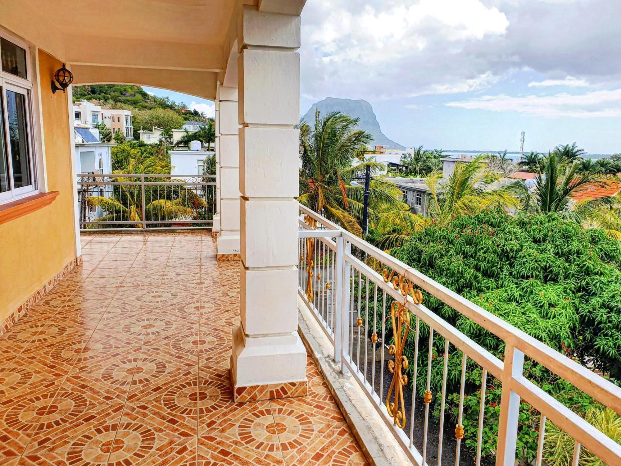 Surf House Hotel La Gaulette Ruang foto